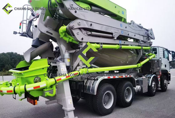 Beli Kontrol hidraulik terbuka Empat lengan berbentuk M lipat 32-4M Pompa beton yang dipasang di truk dengan mixer online manufacture