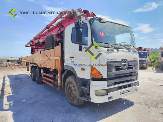 Truk Pompa Beton Bekas 49 Meter yang Diproduksi Ulang Dengan Sasis HINO
