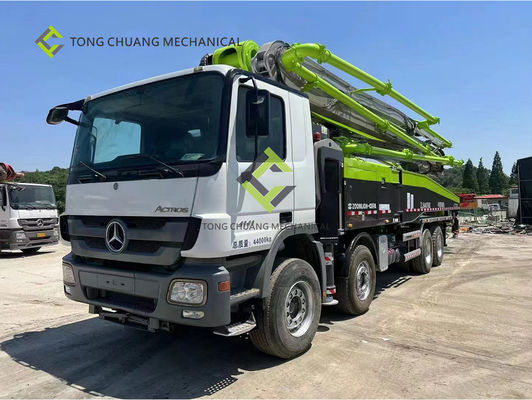 Truk Boom Beton Bekas yang Diproduksi Ulang Pompa Beton Terpasang 56 Meter