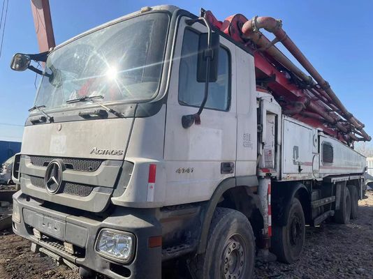 Pompa Beton Putzmeister Bekas 56-5 meter dengan Chassis BENZ 8×4