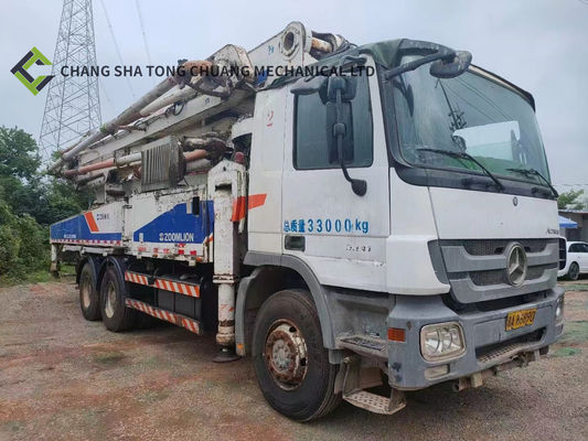 Pada tahun 2011 Zoomlion Mercedes Benz Chassis 47 M Beton Pump Truck 5 Silinder 5 Masts