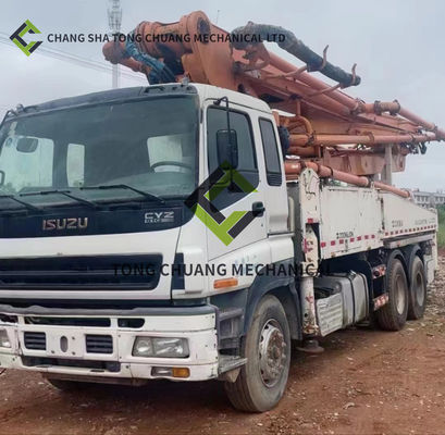 Pada tahun 2013 Zoomlion ISUZU Chassis 40 M Concrete Pump Truck 5 Silinder Dan 5 Masts