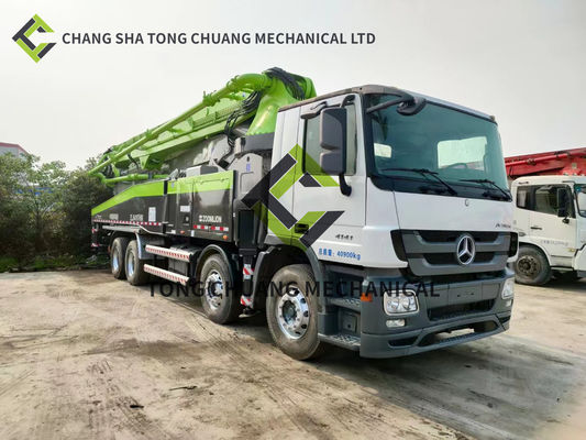 Pada tahun 2014 Zoomlion Mercedes Benz Chassis Concrete Pump Truck 52 Meter 6 Silinder 6 Rod