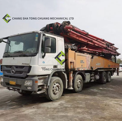 56M 8x4 bekas truk pompa beton pada Mercedes Benz sasis